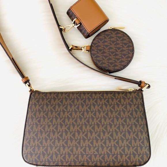 Michael Kors Jet Set Travel Crossbody w Tech Attch - Picture 5 of 16